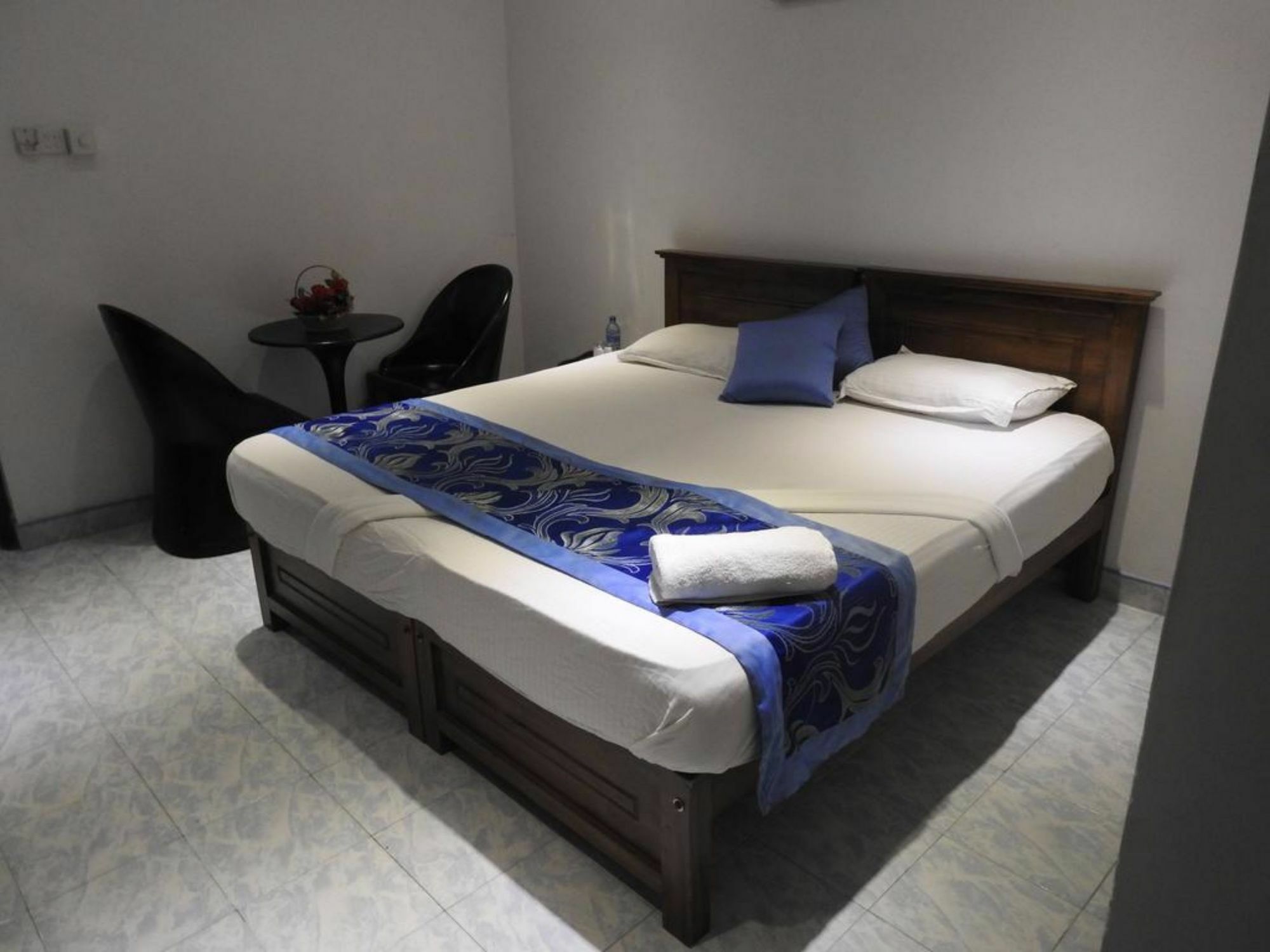 Oak Wood Inn Κάντι Εξωτερικό φωτογραφία